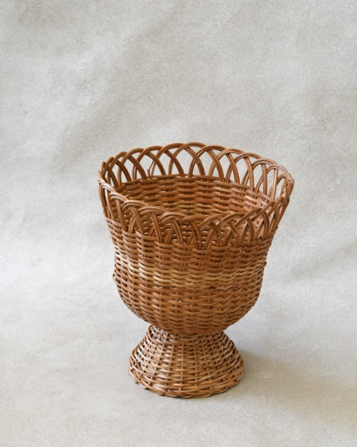 Elizabeth Basket Vase