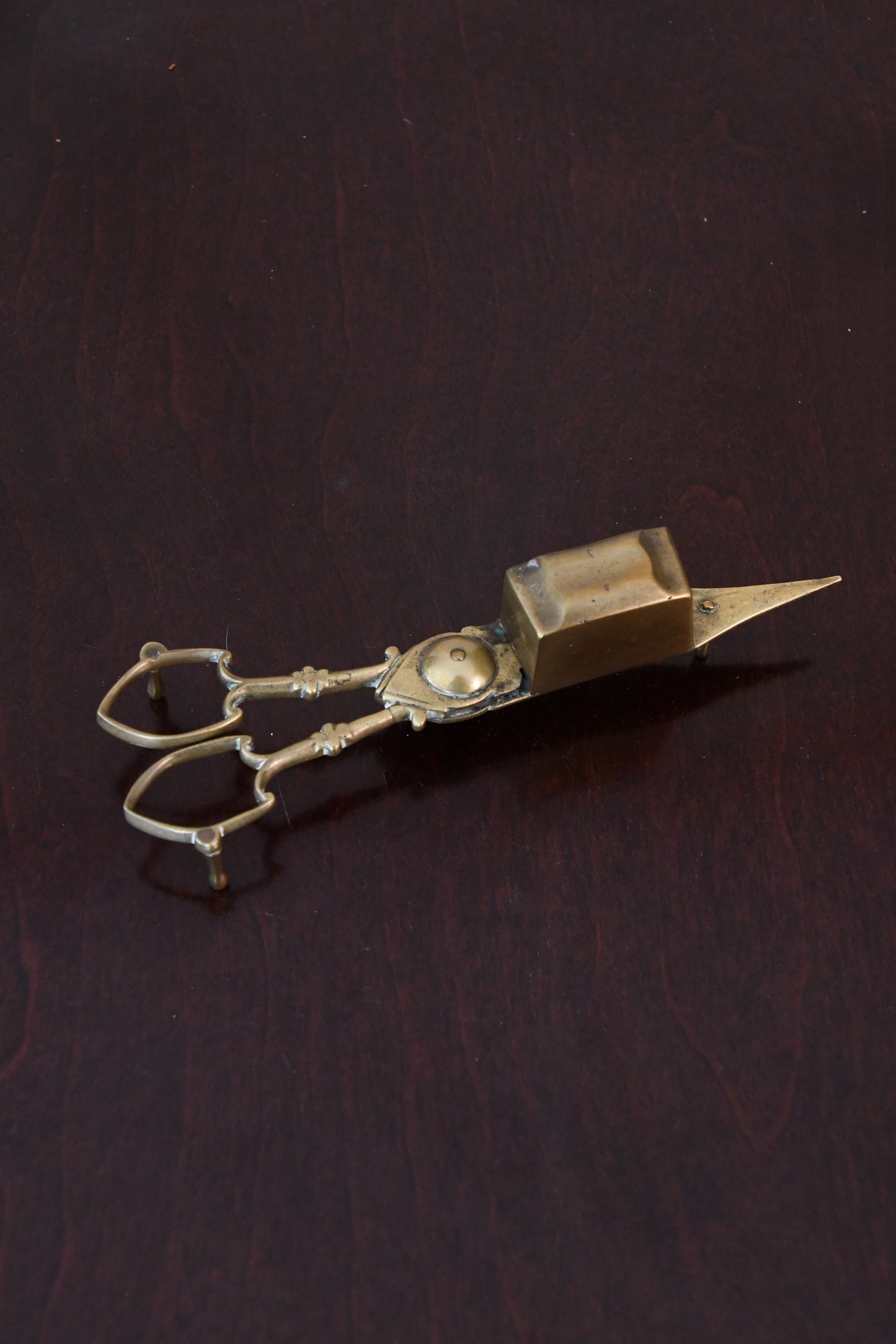 Antique Brass Candlewick Scissors