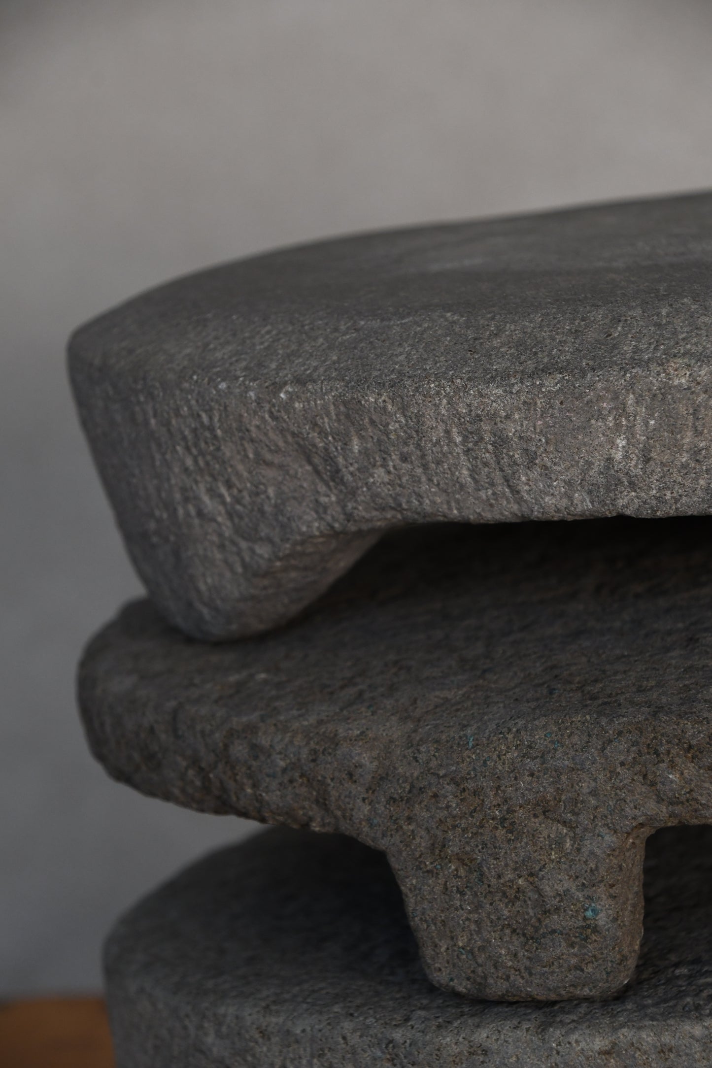 Antique Stone Riser