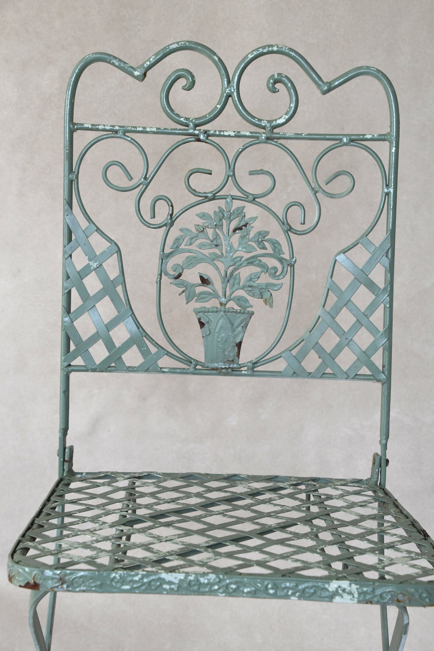 Vintage Iron Garden Table and Chairs