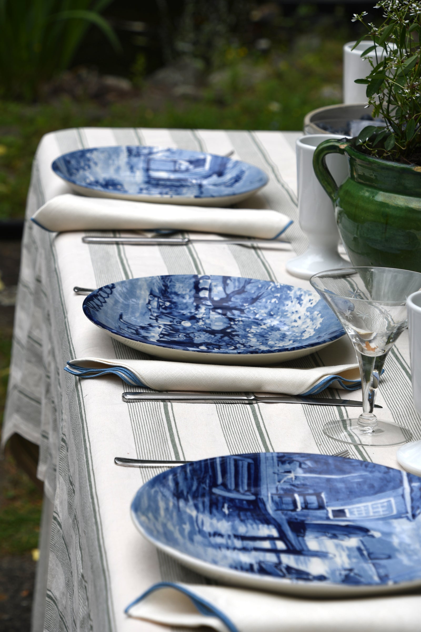 Set of 12 Vintage Delft Plates